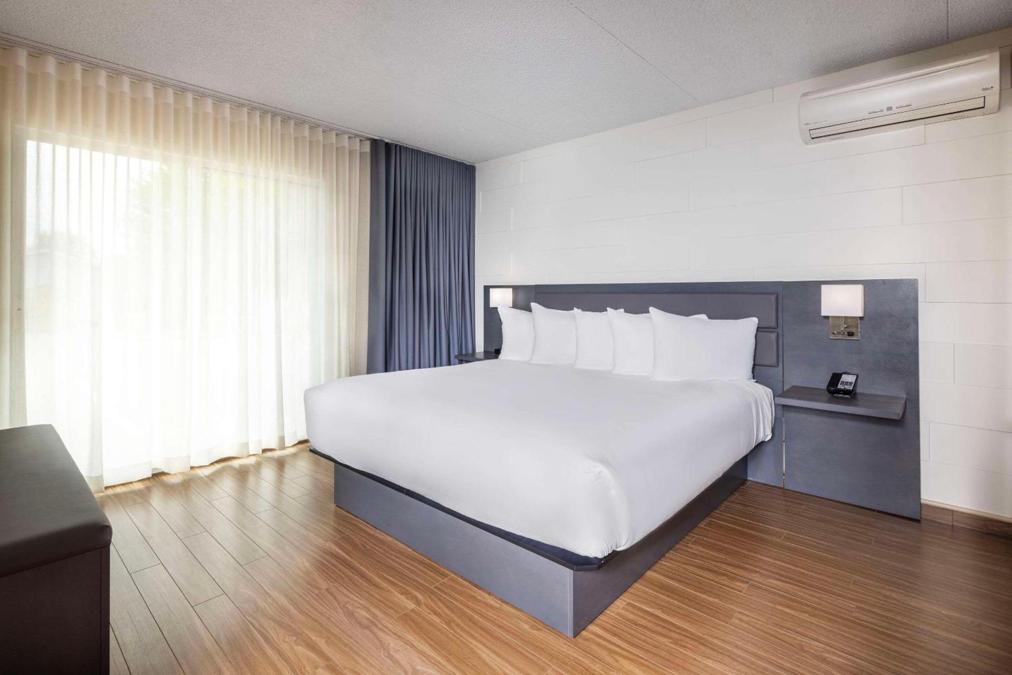 Les Suites De Laviolette Ascend Hotel Collection Trois-Rivières Exterior foto