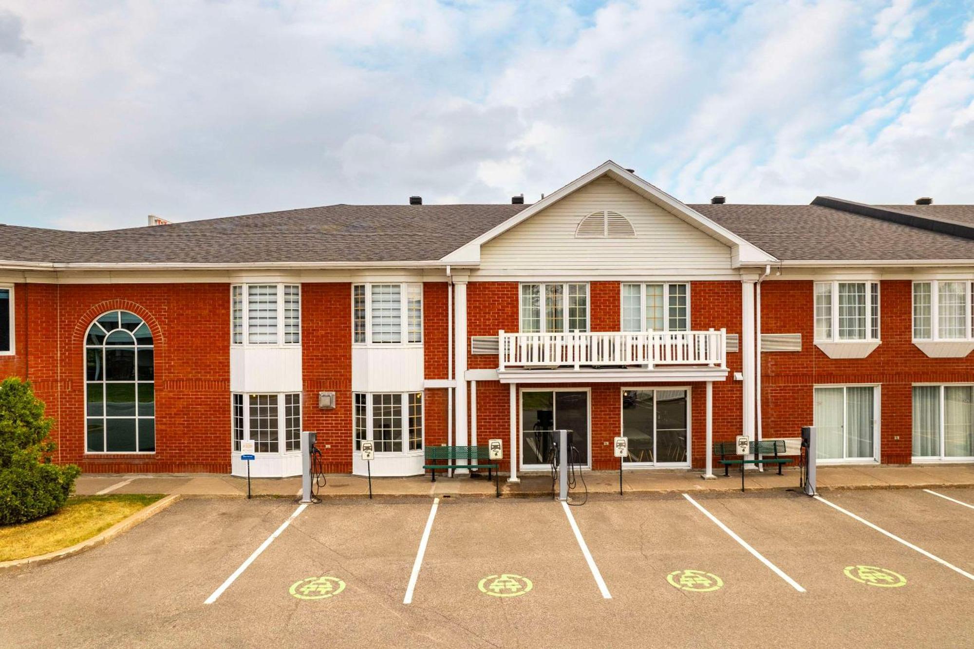 Les Suites De Laviolette Ascend Hotel Collection Trois-Rivières Exterior foto